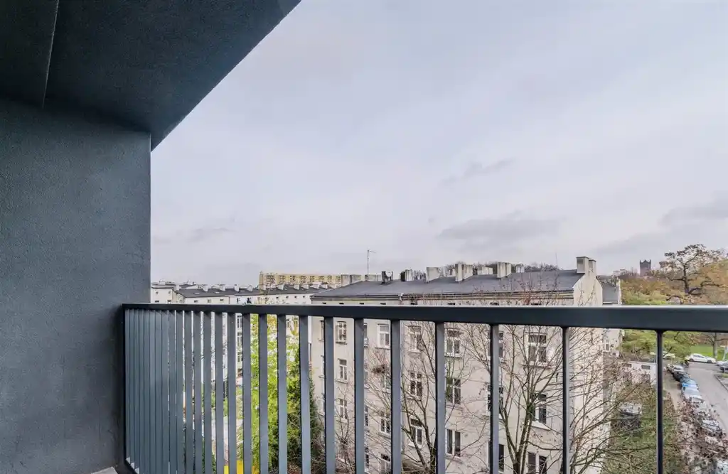 Nowoczesny, słoneczny apartament w centrum - zdjęcie 7