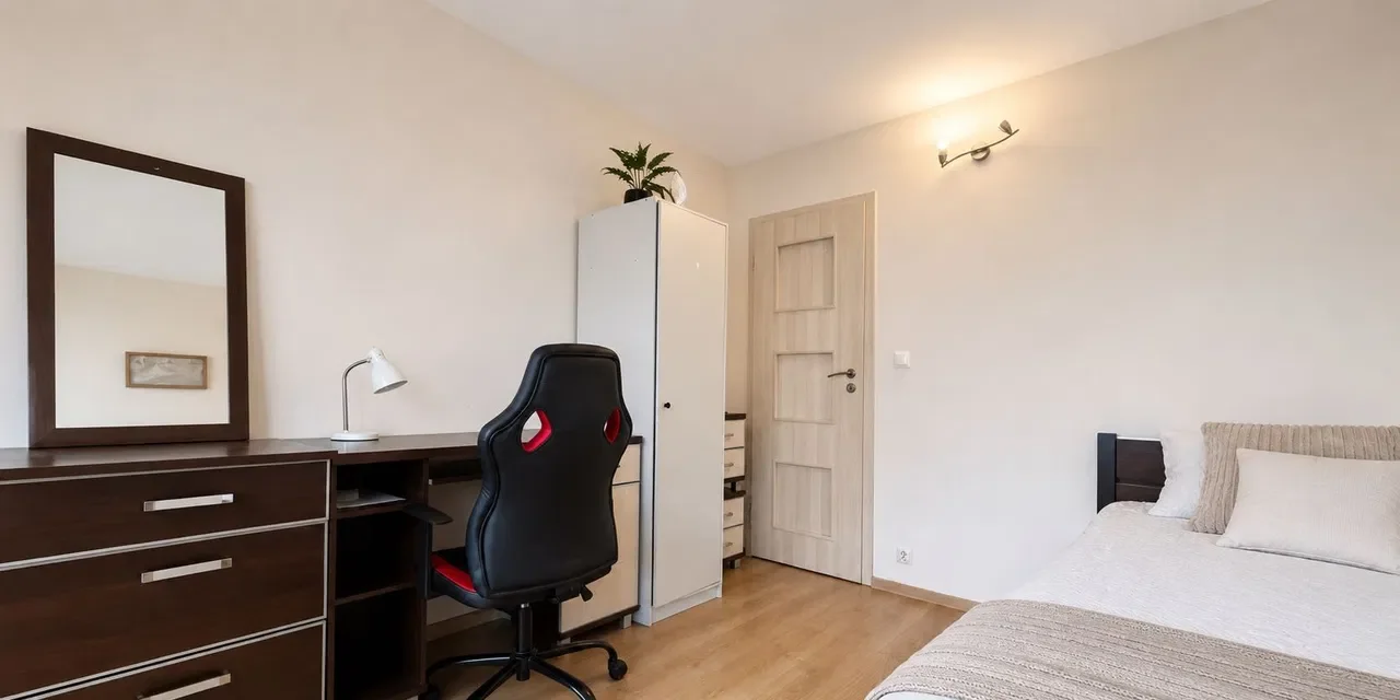 Single room with balcony– City Center of Warsaw, Emilii Plater 47 - zdjęcie 2