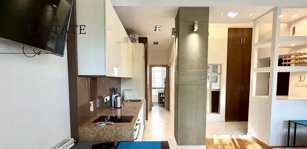 Elegancki apartament przy Krakowskim Przedmieściu - zdjęcie 9