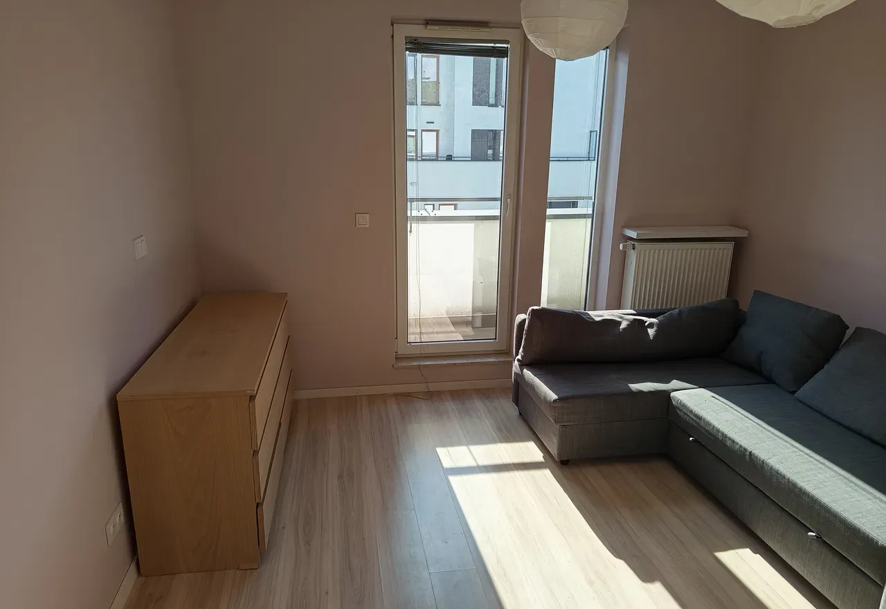 Ładne i przestronne mieszkanie w Miasteczku Wilanów - zdjęcie 7