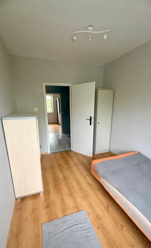 Do wynajęcia mieszkanie w bloku ul. Maratońska z balkonem. - zdjęcie 6