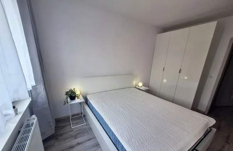 Krzyki, cisza, zieleń, obok parku, nowe, miejsce postojowe, od zaraz - zdjęcie 7