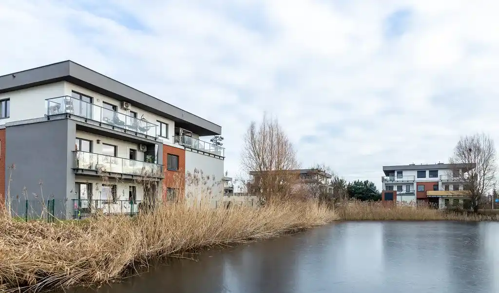 Mieszkanie na wynajem na wyjątkowym osiedlu z widokiem na staw, 54m2 - zdjęcie 9