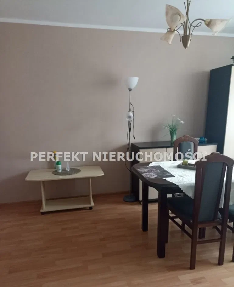 Kawalerka , Muzyków , 30m2 , 1sze pietro , balkon - zdjęcie 3