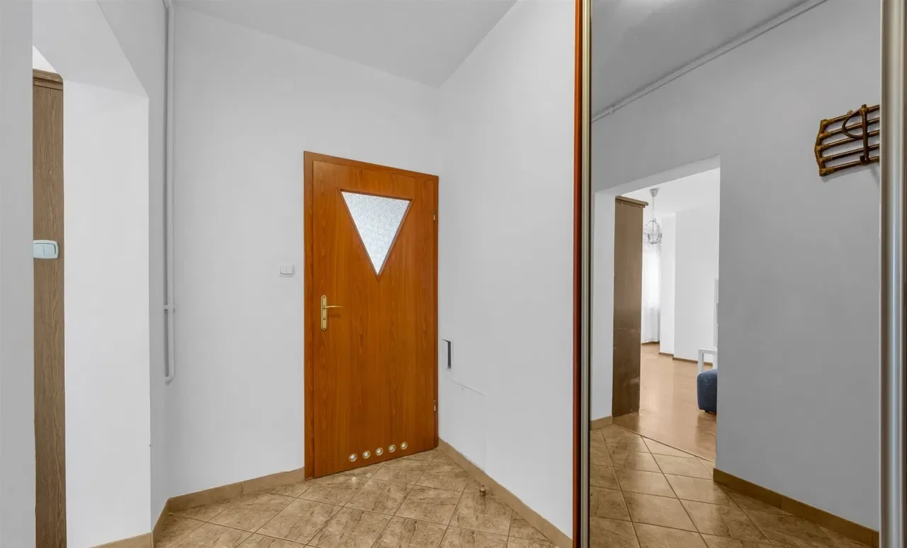 Mieszkanie 40 m2, 2 pokoje, z garażem - zdjęcie 6