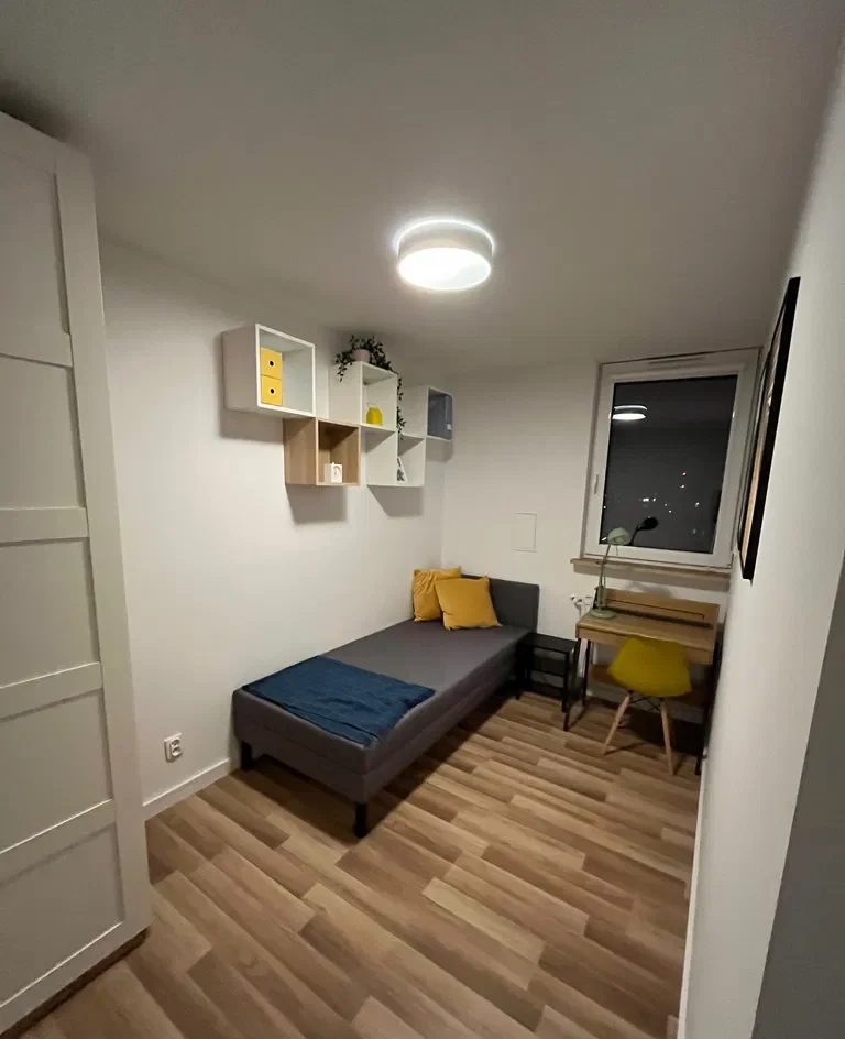 Pokój dla studenta 600 m od metra Targówek Mieszkaniowy, Targówek - zdjęcie 3