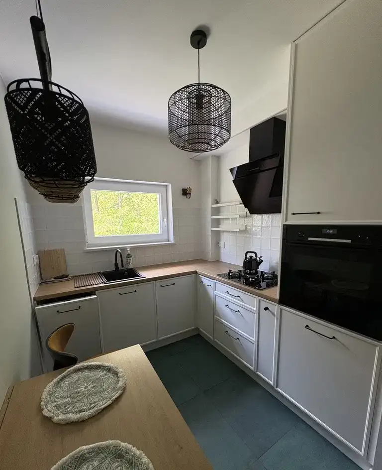 Ciche mieszkanie 2-pokojowe na Mokotowie z balkonem wysoki standard