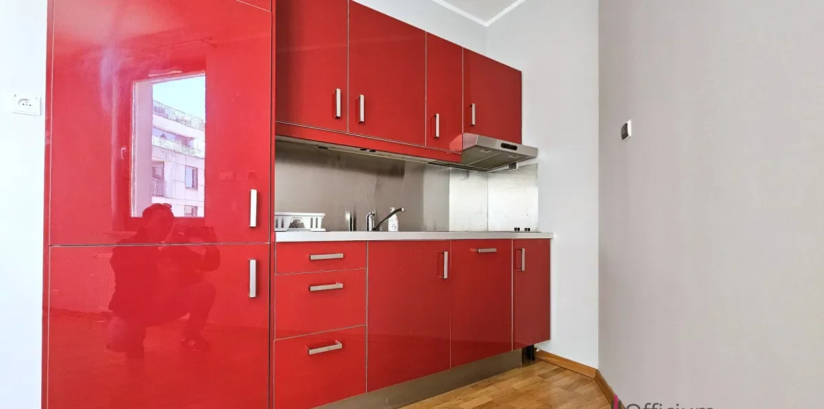 Apartament w nowoczesnym budynku, ścisłe centrum. - zdjęcie 4