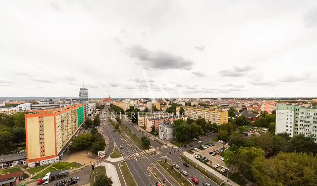 Hanza Tower | 12. piętro | balkon | basen - zdjęcie 8