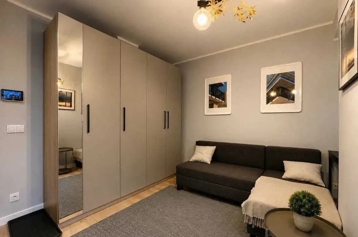 Kawalerka|Apartamentowiec|Centrum PraskiegoKoneser - zdjęcie 3