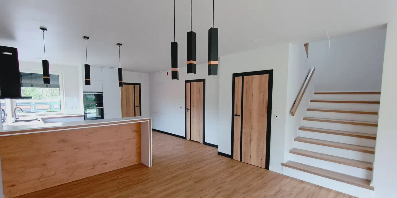 Dom wynajem centrum miasta - zdjęcie 8