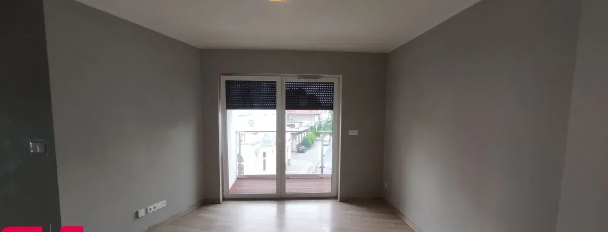 3 pokoje z osobną kuchnią i balkonem - zdjęcie 8