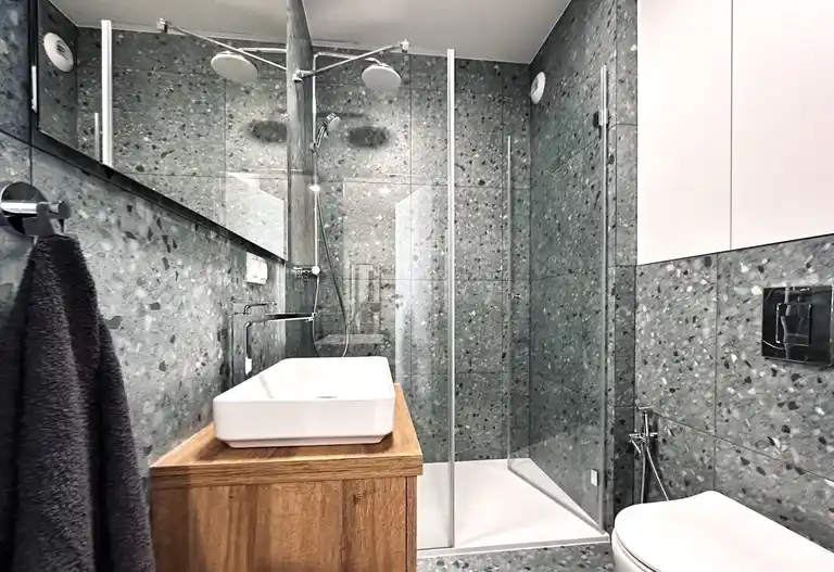Mieszkanie 38m2 z klimatyzacją, balkonem i windą we Wrocławiu - zdjęcie 8