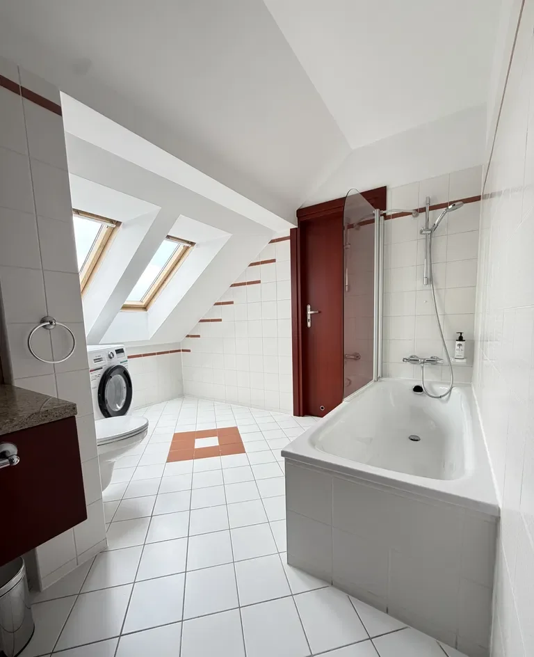 Apartament 4 pokoje,  2 łazienki - 100m2 w Centrum - zdjęcie 6