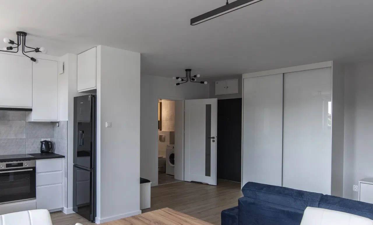 Nowoczesne mieszkanie w apartamentowcu z 2020 roku - zdjęcie 5