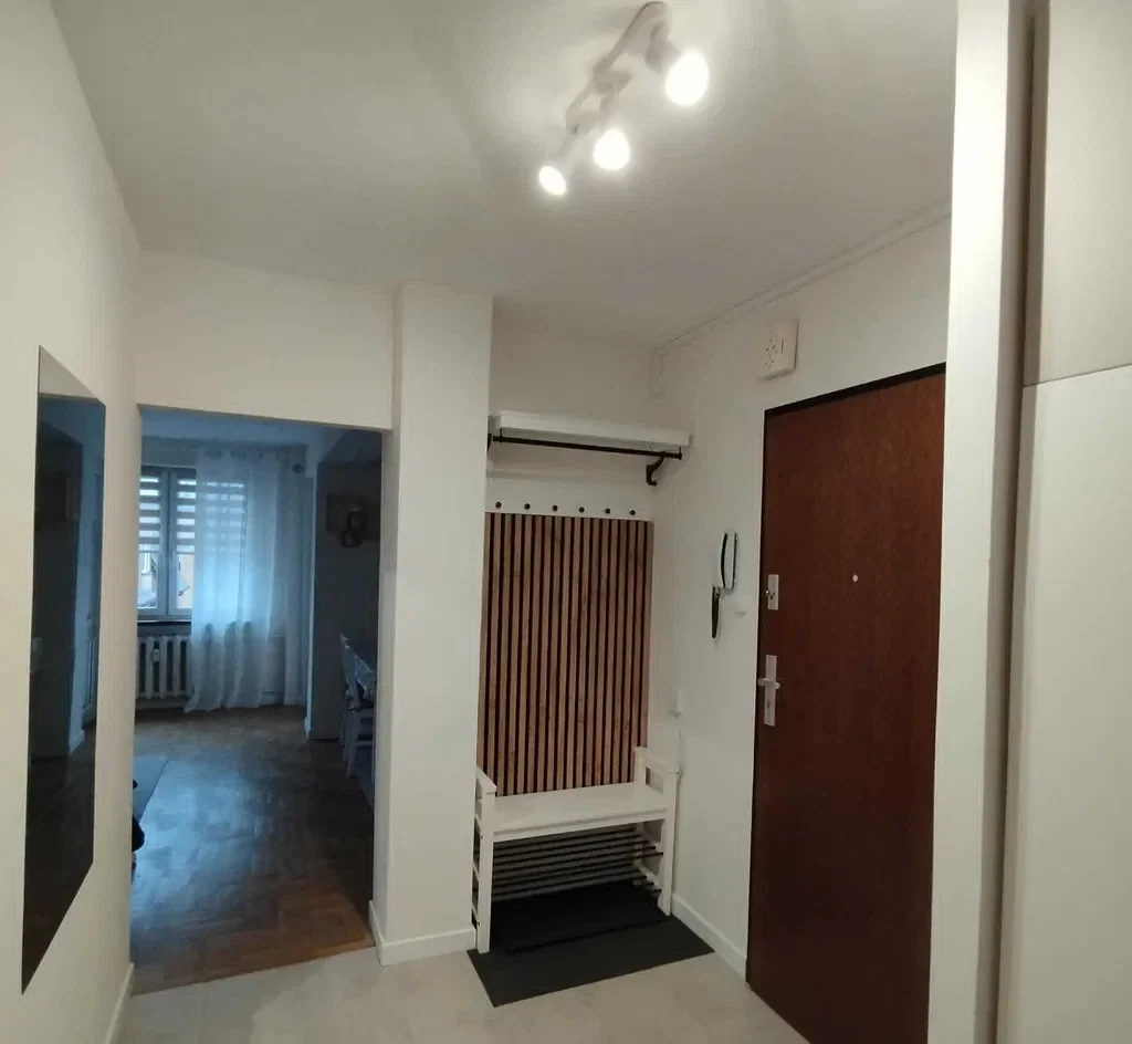Przestronne 3 -pokojowe 55 m2 w centrum Bojary - zdjęcie 8