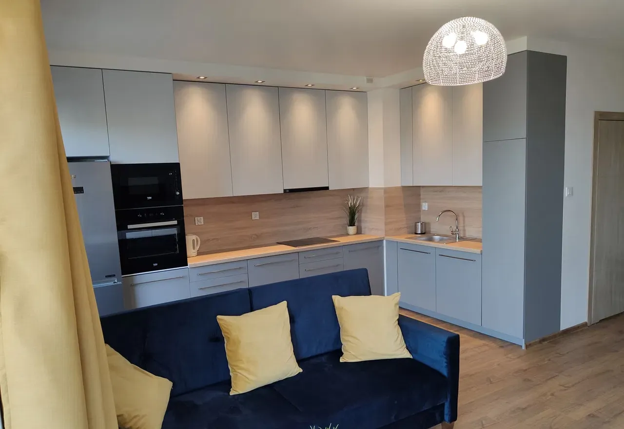 Apartament 46 m² z balkonem, miejscem parkingowym i komórką lokatorską - zdjęcie 3