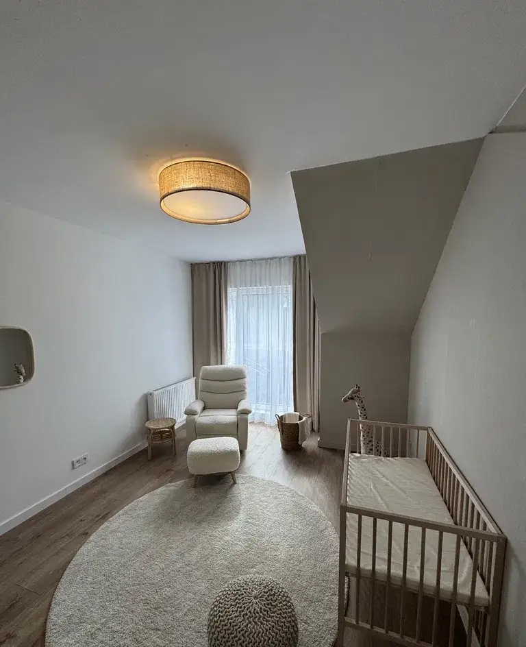 Dom Premium umeblowany z ogródkiem - wynajem bezpośrednio - zdjęcie 4