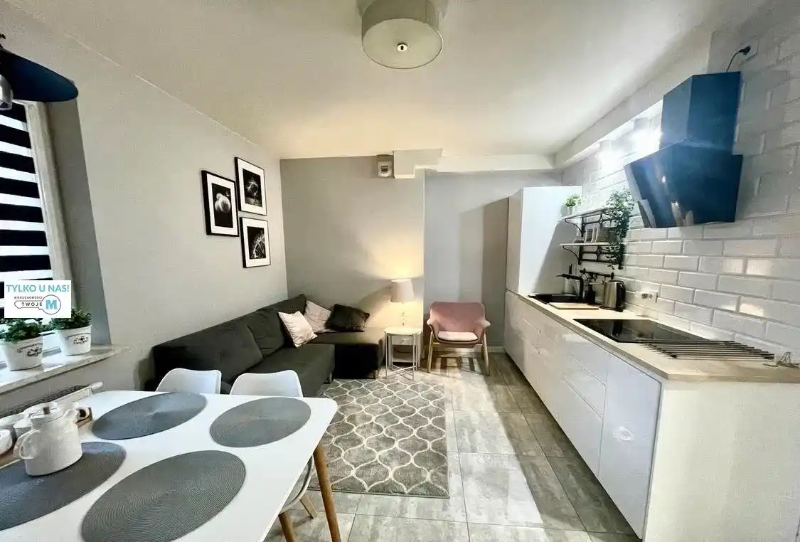 2 pokoje w Apartamentowcu w Centrum z wyposażeniem