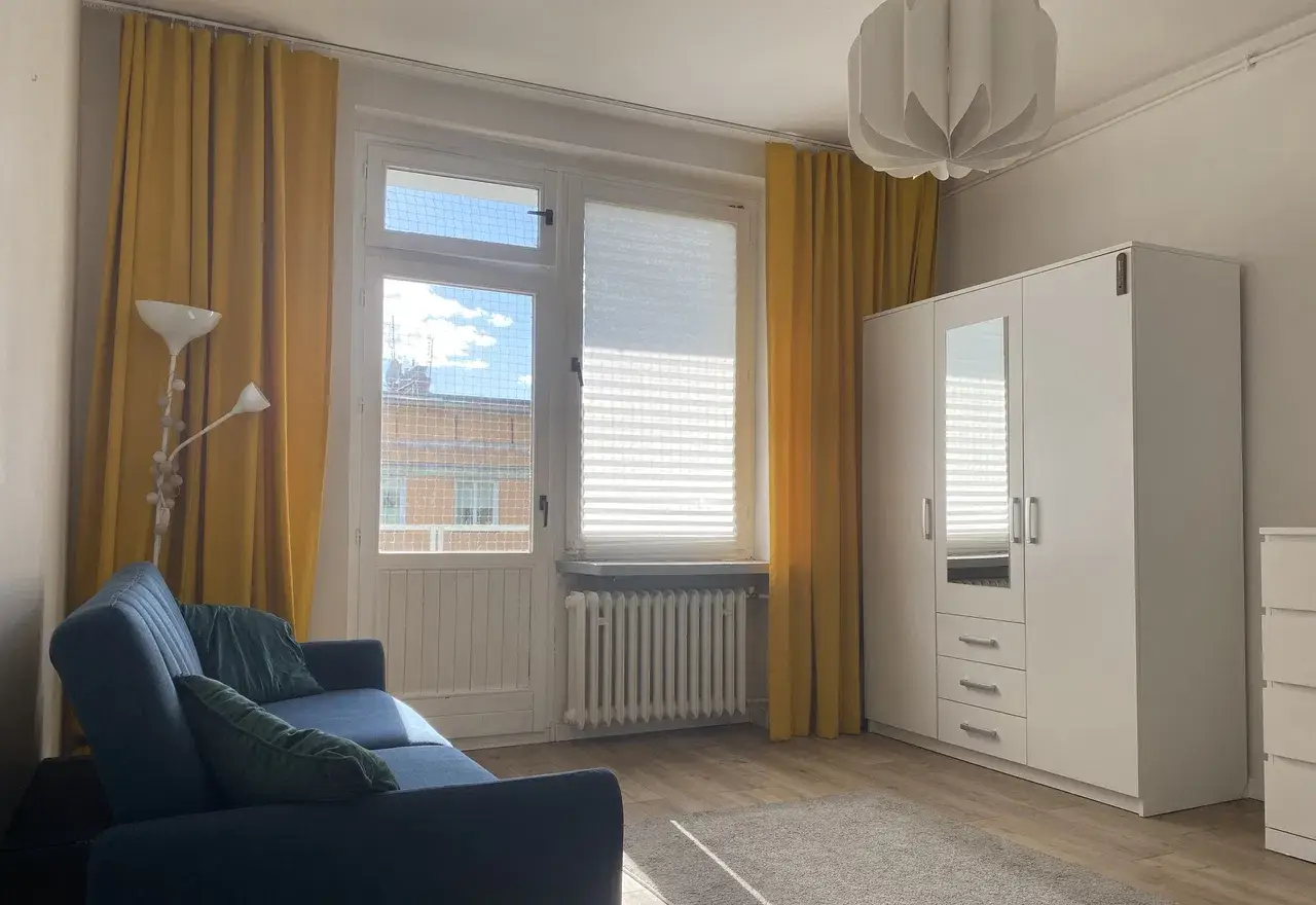 Mieszkanie 35m², osobna kuchnia, balkon - zdjęcie 2