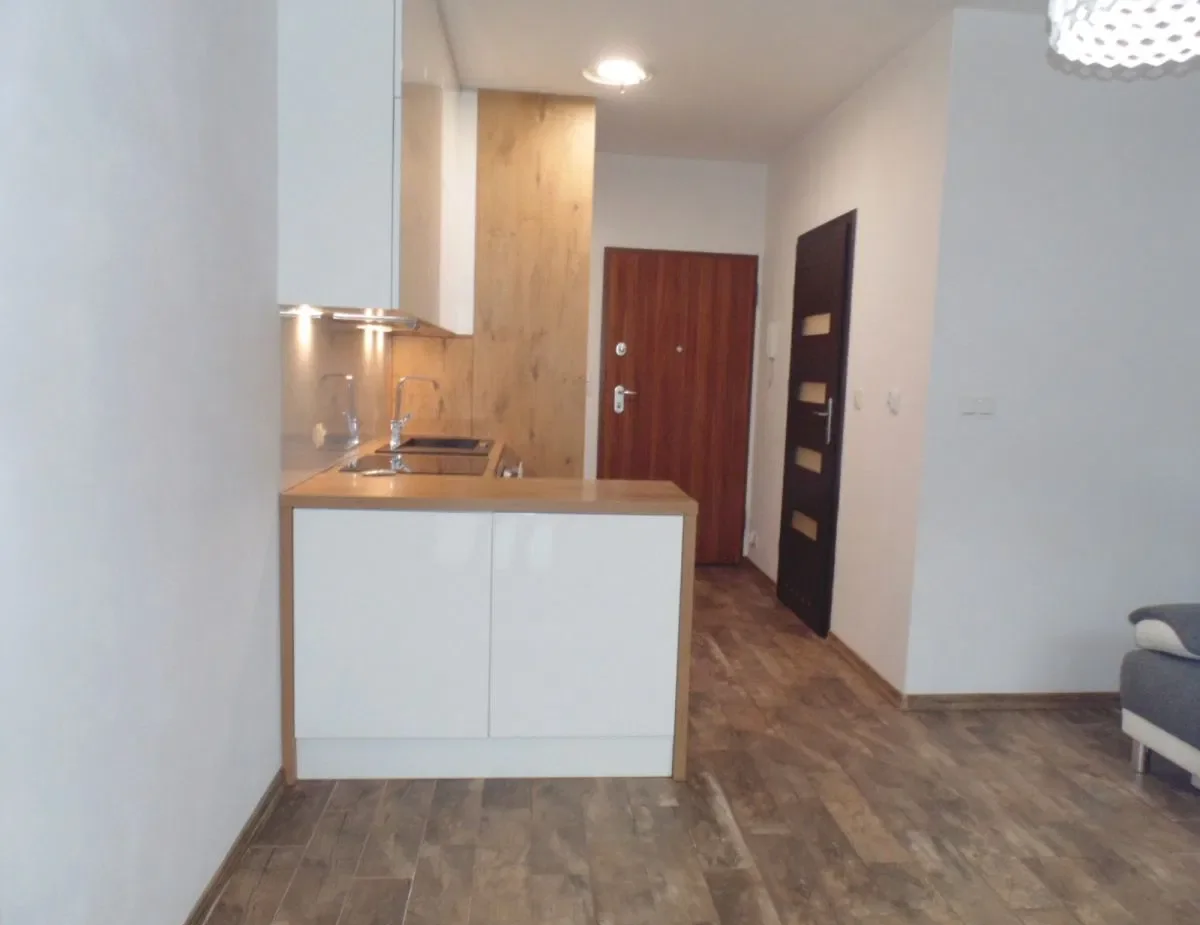 Atrakcyjna kawalerka- blisko centrum - zdjęcie 5