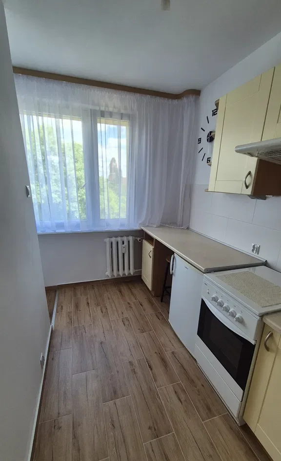Kawalerka świeżo po remoncie - 32,7 m² Os. Pnioki – Chorzów II - zdjęcie 3