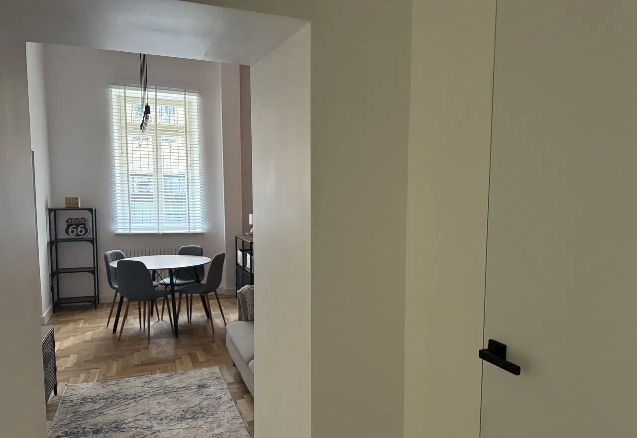Loftowe 48 m² w kamienicy przy Koneserze, antresola, po remoncie - zdjęcie 6