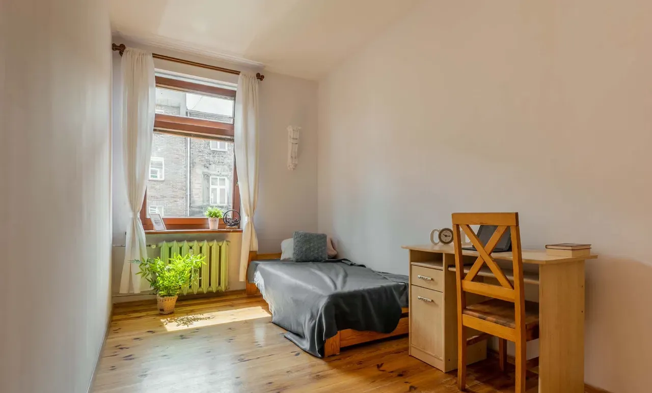 Pokój nr.3 na Wynajem obok ZUT ( Centrum) - Room for Rent