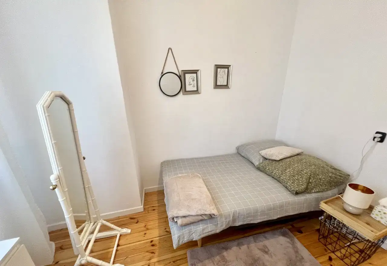 Przestronne 2 pokoje w domku, parking, duży ogród, blisko METRA - zdjęcie 6