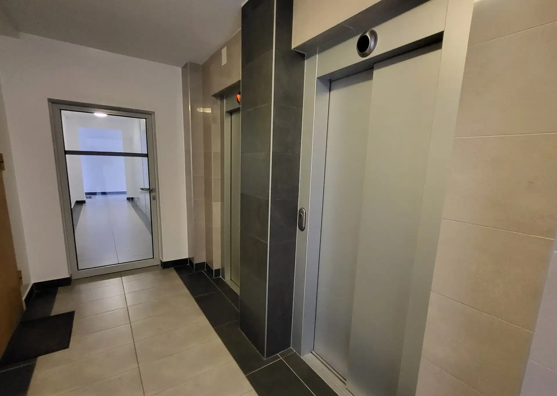Salon + 2 Pokoje, Metro Wilanowska - zdjęcie 10