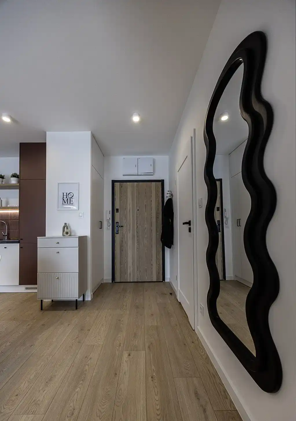 Nowe 2-pok. wysoki standard, balkon, garaż, wyposażone - BEZ PROWIZJI! - zdjęcie 9