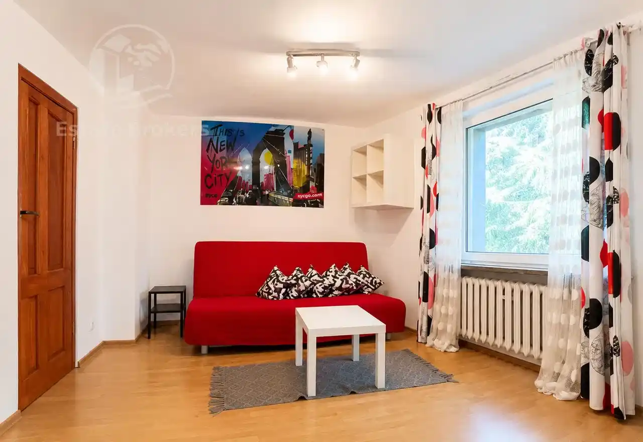 Przestronny dom z ogródkiem | 4 pokoje | Blisko centrum - zdjęcie 4