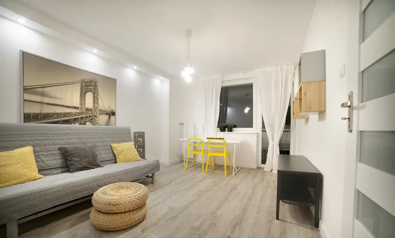 2 pokoje | 42,42 m² | Duży balkon | Retkinia | ul. Armii Krajowej 82