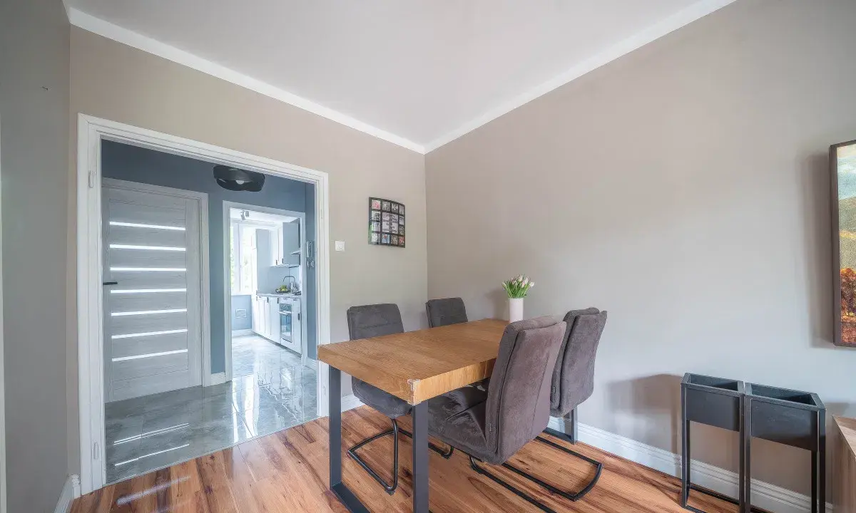 Apartament przy ul. Nowogrodzkiej 74 - zdjęcie 5