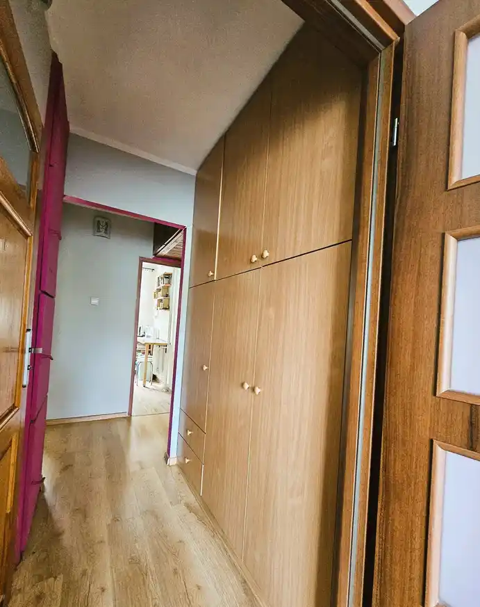 3 oddzielne pokoje zadbane spokojne mieszkanie (48m2) - prowizja 0 zł. - zdjęcie 9