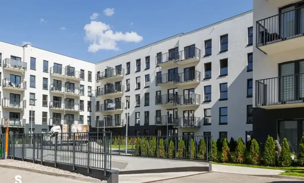 Nowoczesne mieszkanie z balkonem - zdjęcie 10