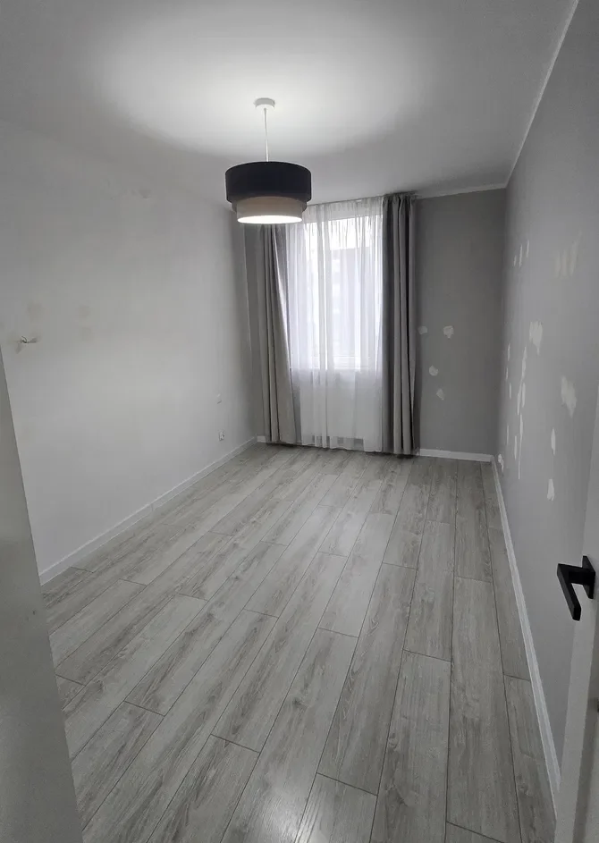 Dwupokojowe mieszkanie w apartamentowcu na Zachodzie - zdjęcie 4