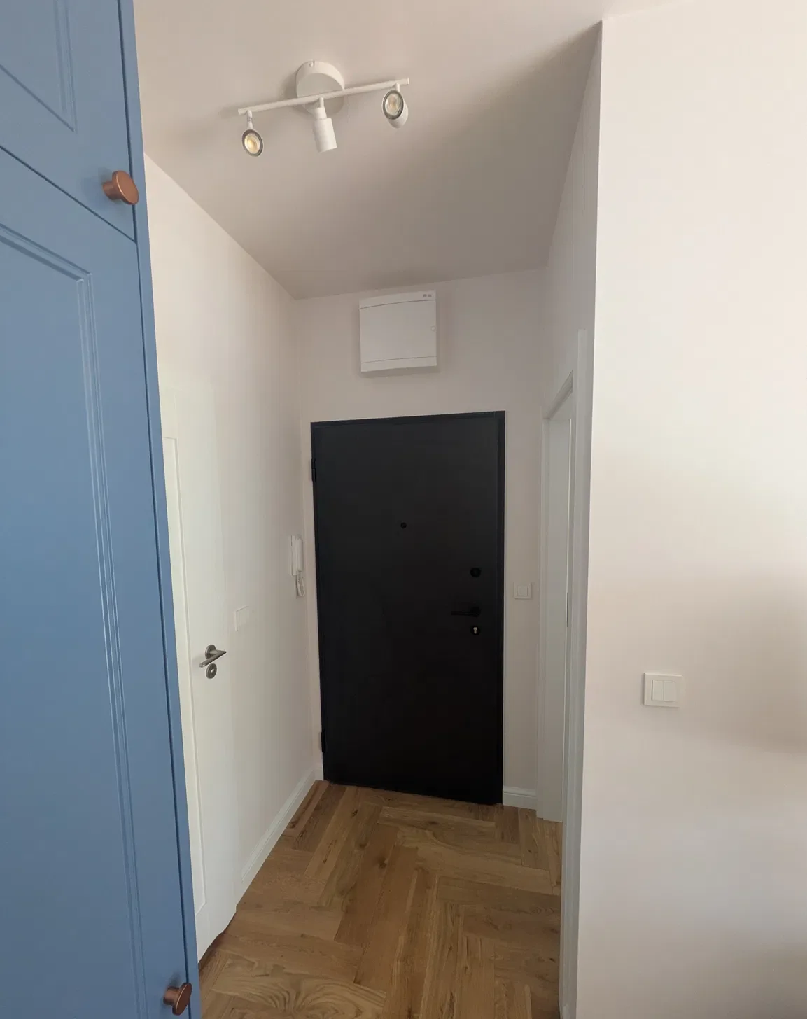 Unikalne 2 pokoje (41 m²) z prywatnym ogródkiem 30 m² | Praga-Północ - zdjęcie 8