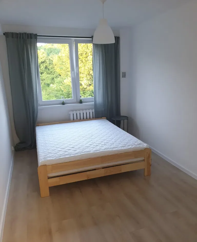 Mieszkanie 3-pokojowe z balkonem i piwnicą - zdjęcie 4