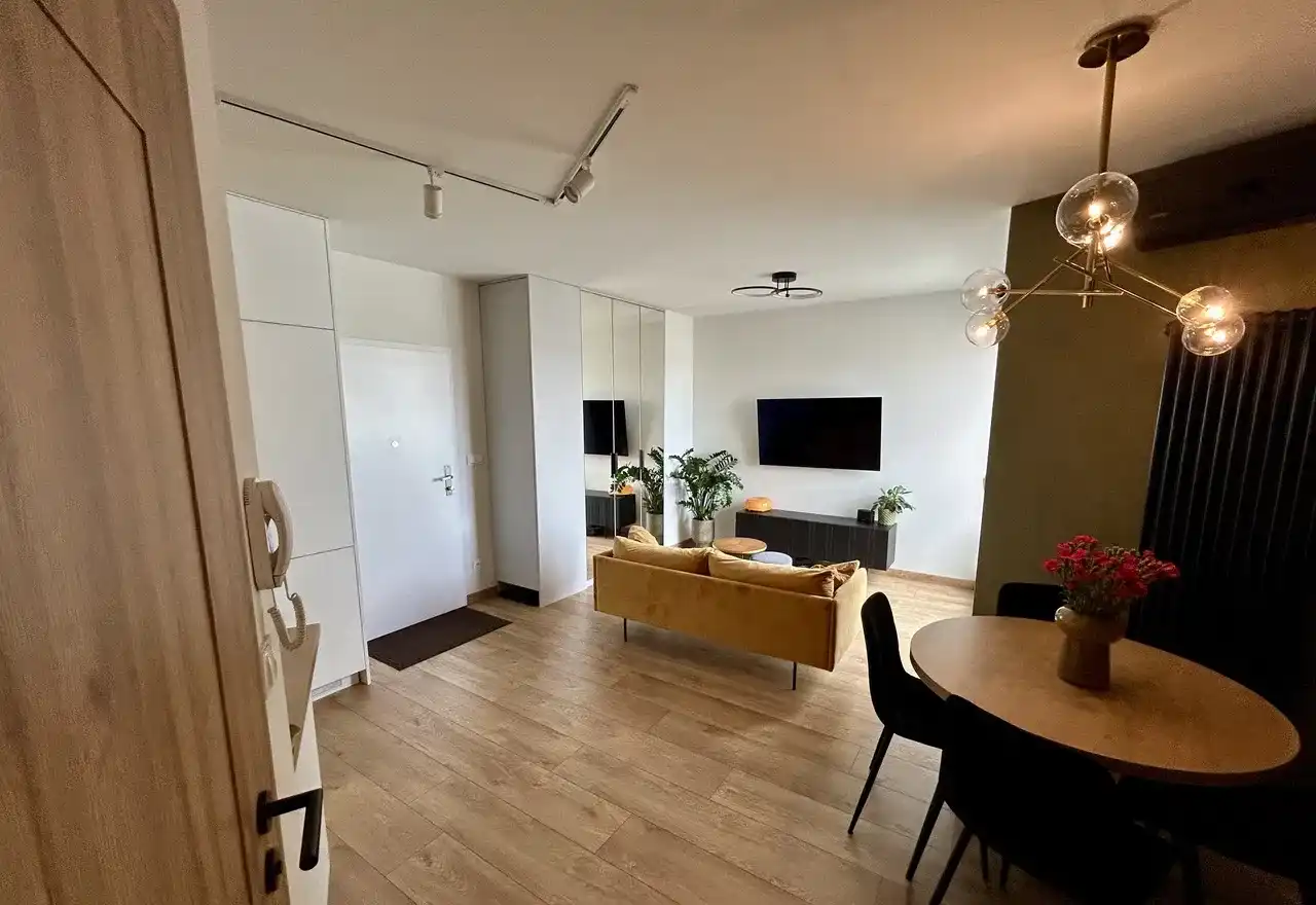 Od właściciela: 43m²,klimatyzacja, garaż, wysoki standard, ul Rydlówka