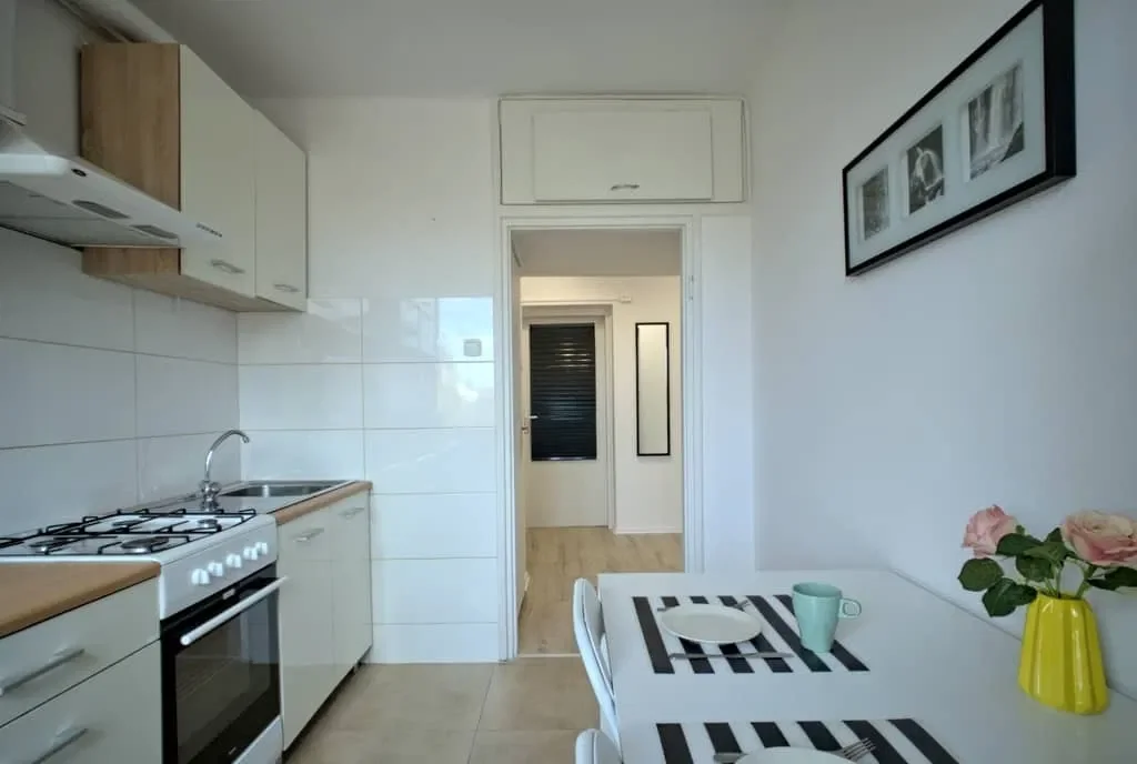 Pokój z balkonem w samym Centrum, Emilii Plater, pok nr 3 - zdjęcie 6
