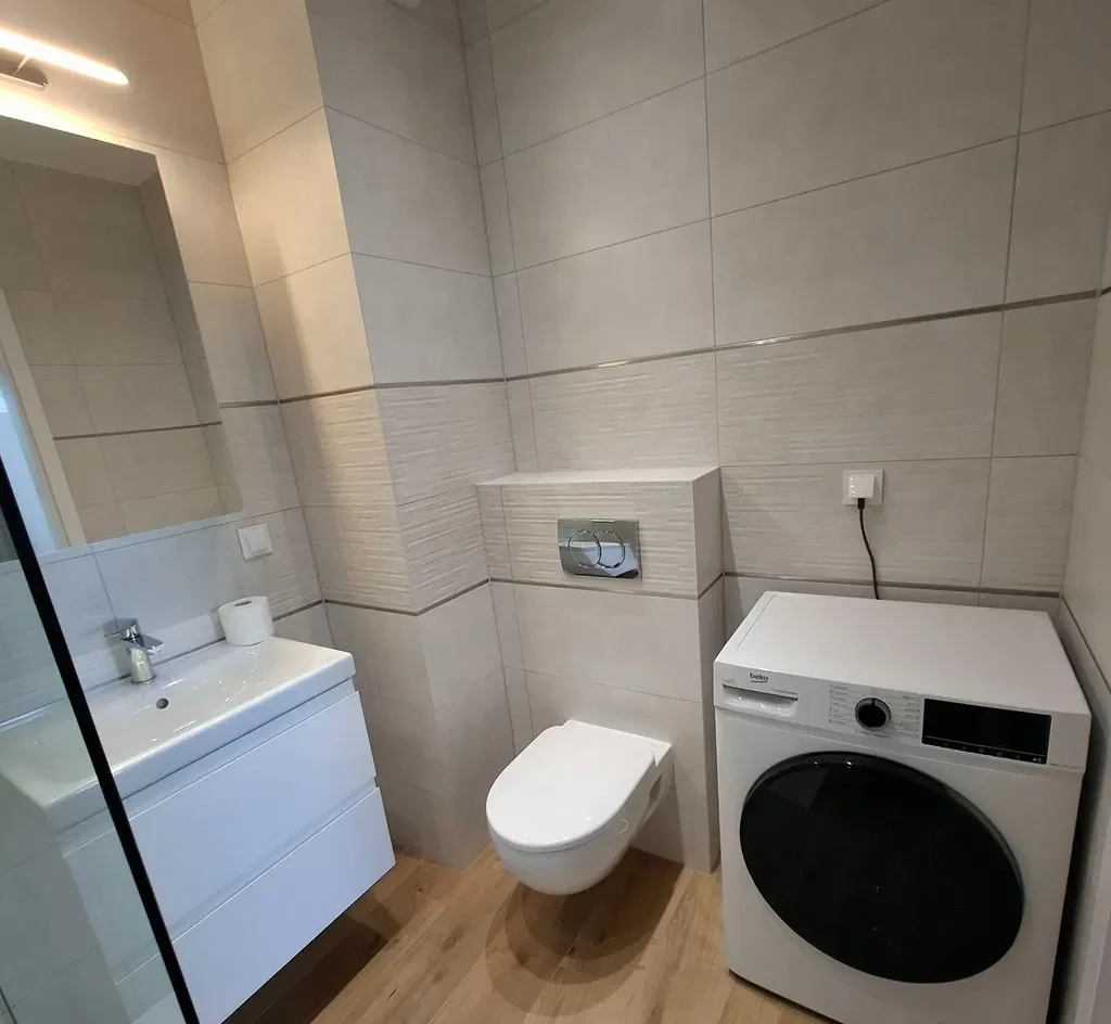 Mieszkanie 3-pokojowe z balkonem i 2 miejscami parkingowymi w cenie! - zdjęcie 5