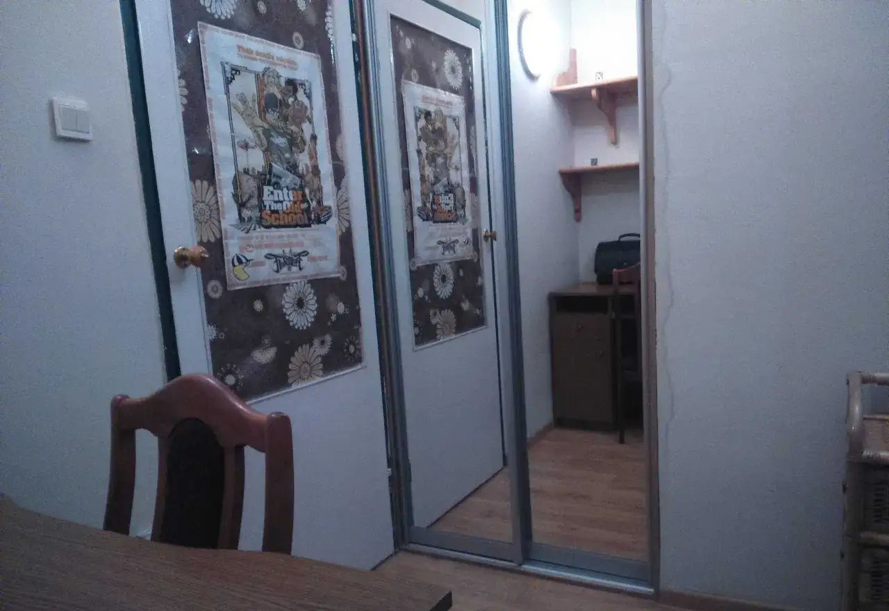 Pokój w mieszkaniu studenckim tylko dla kobiet LSM ul Pana Balcera - zdjęcie 2