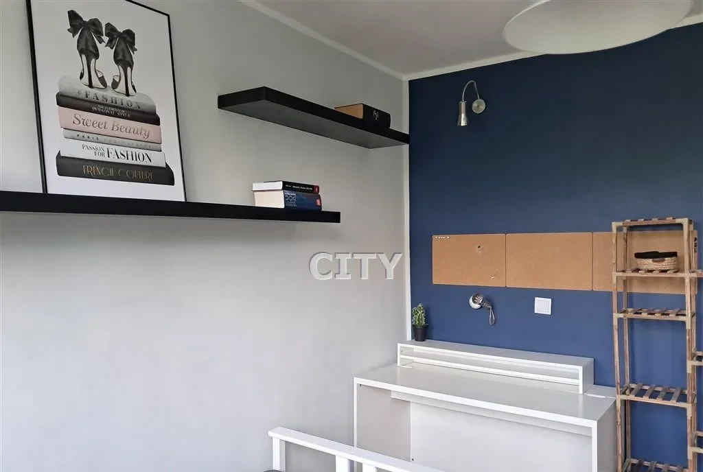 3 pokoje, osobna kuchnia, duży balkon - zdjęcie 9