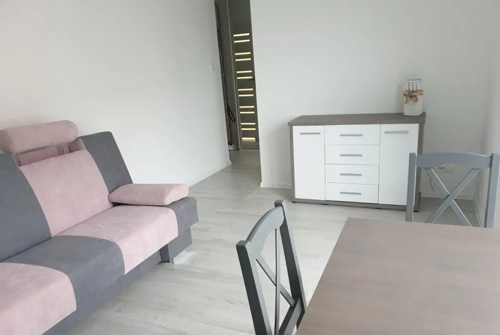 Umeblowane mieszkanie w bloku z windą w Brodnicy - zdjęcie 6