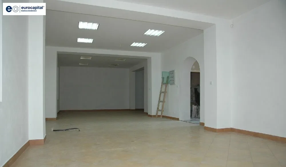 Kamienica w centrum miasta z własnym parkingiem! - zdjęcie 10