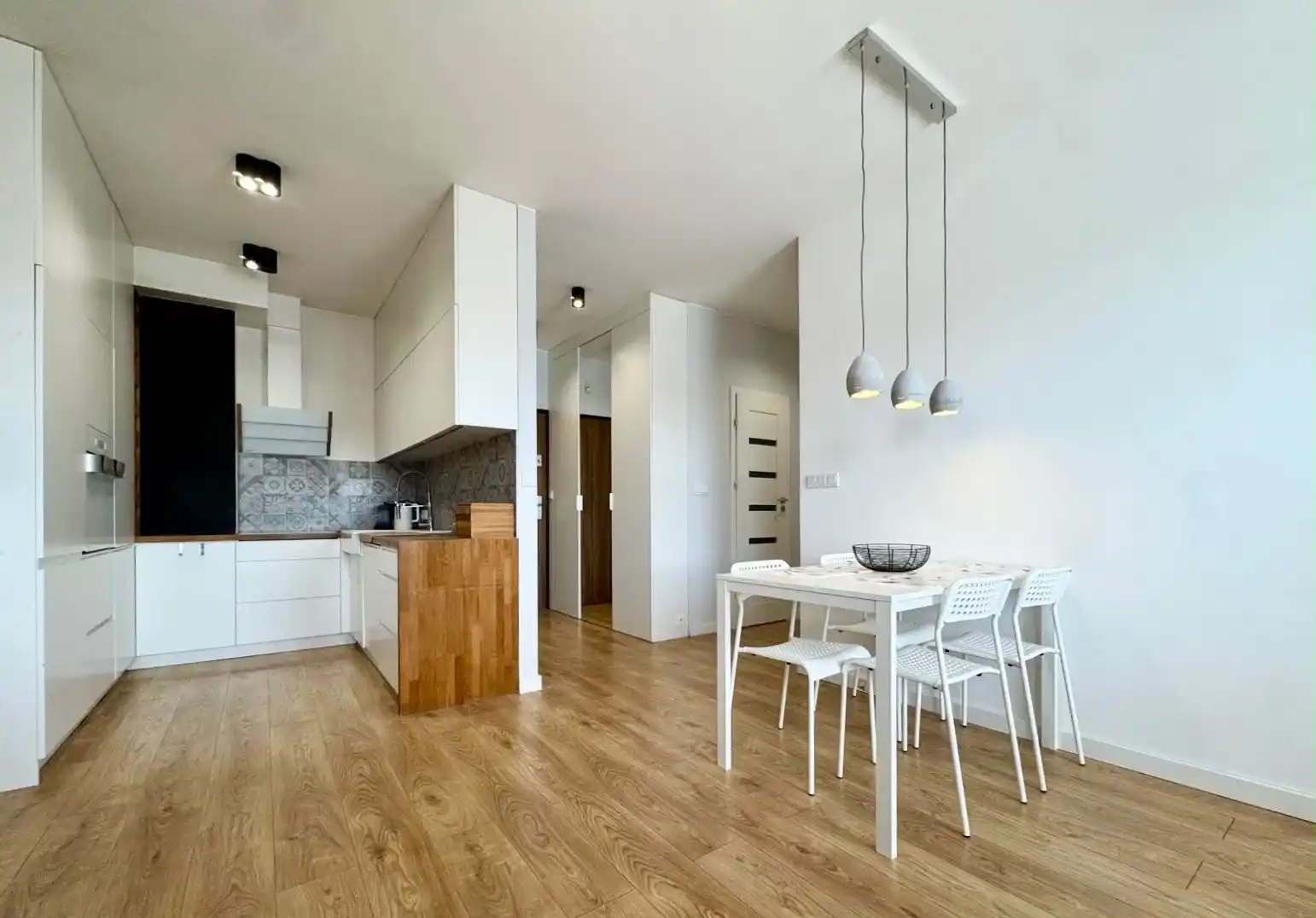 Idealne dla studentów! 2 sypialnie + salon - zdjęcie 6