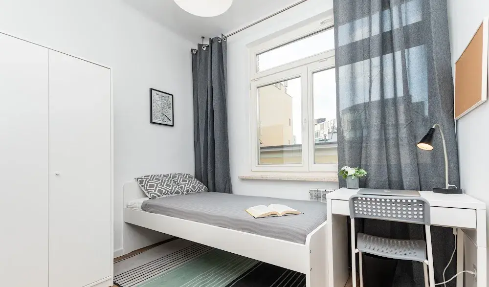 Pokój 11 m², ul. Chmielna, Śródmieście, od 30.06, bez prowizji
