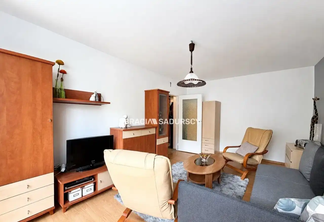 Kawalerka z osobną kuchnią, 37 m², balkon - zdjęcie 7