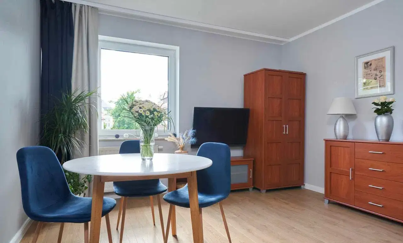 2-pokojowe mieszkanie w ścisłym centrum - zdjęcie 2